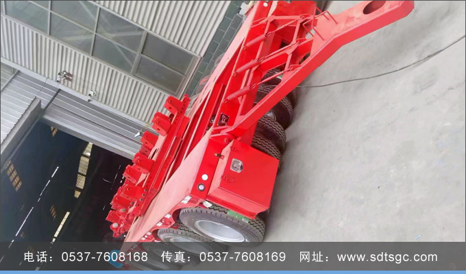 集装箱运输半挂车